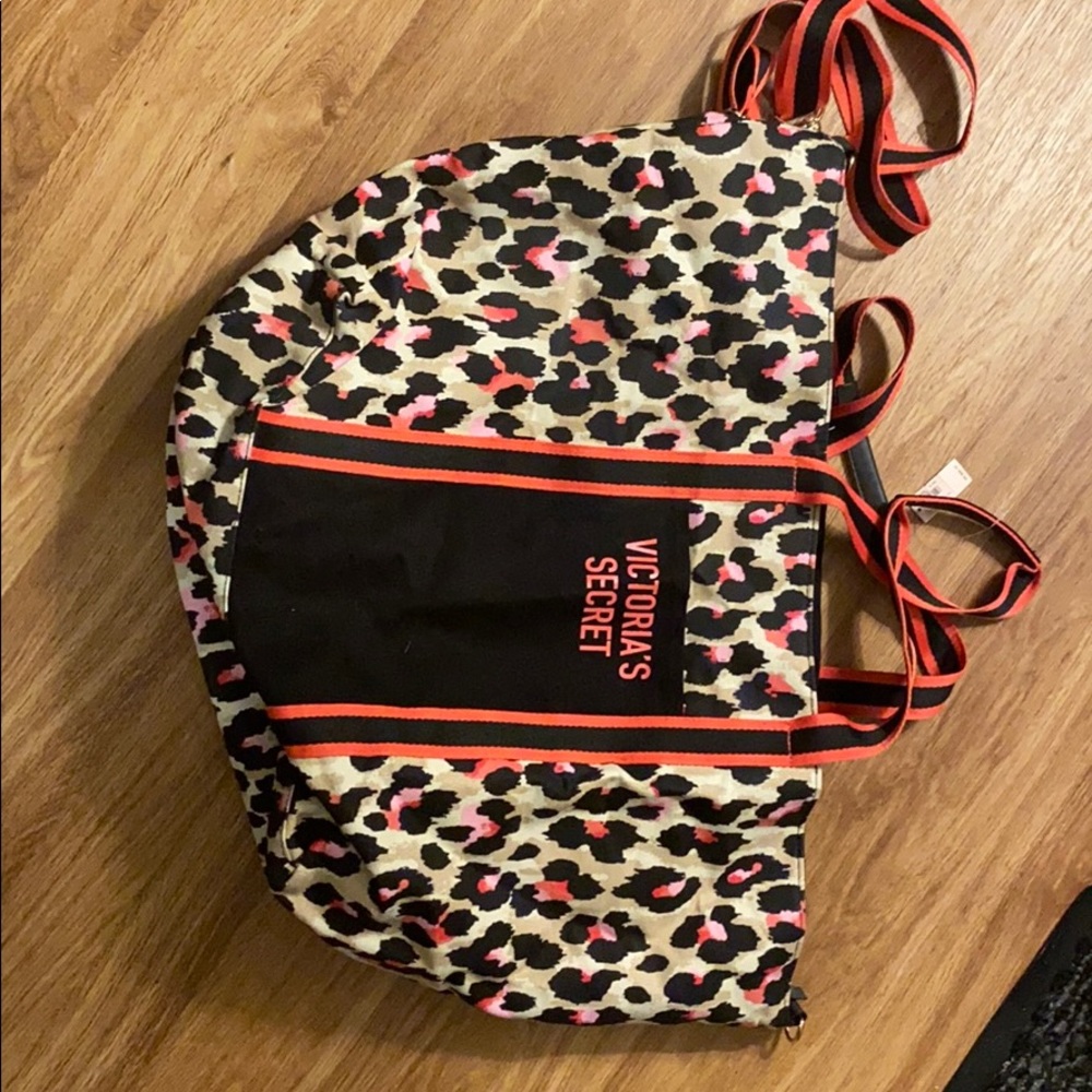 Traveling bag